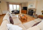 Location vacances Newton-by-the-Sea - Granary Stone House-4