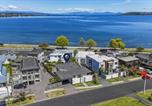 Location vacances  Best Western Caboose - Pataka Lookout Apartment-3