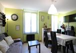 Location vacances Le Mont-Dore - F3 avec Wifi à 150m du centre et thermes du Mont-Dore - 5 couchages - Fr-1-415-143-2