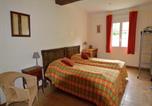 Location vacances Isigny-le-Buat - Pleasant holiday home with garden, cleaning included-4