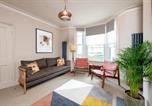 Location vacances Cambridge - Stylish Victorian 2 Bed Terraced House with Garden-2