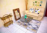 Location vacances Libreville - Charming Apartment- Comfort, Forest, Sea and Transport-2
