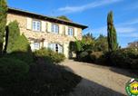 Location vacances Auvergne - Ferme Xvie siècle rénovée avec jardin clos et Wifi - Fr-1-582-119-1