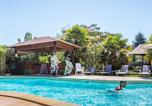 Camping Albi - Les Chalets De Fiolles-1
