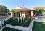 Location vacances Galovac - Family friendly house with a swimming pool Debeljak, Zadar - 25720-3