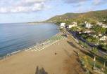 Location vacances  Province de Salerne - Villaggio Soleado-4