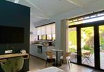 Location vacances Warneton - Studio moderne à Saint-André-lez-Lille avec clim et parking - Fr-1-510-215-1