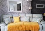 Location vacances  Gare de Swindon - Swindon Theobald House - Recently Refurbished-1