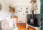 Location vacances Catfield - Shepherds Hut by Leap Escapes-4