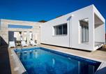 Location vacances Paphos - Paradise Cove Luxurious Beach Villas Cerulean 1 Bedroom Villa-2