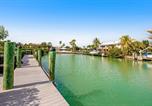 Location vacances Summerland Key - Elegant waterfront home with private pools, hot tub, & dock - walk to beach-2