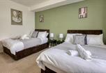 Location vacances Leeds - Stylish 2br Family Stay Sleeps 8 Pet Friendly-2