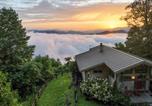 Location vacances Sylva - Luxe Mountain Retreat with Sunset Views & Hot Tub-1