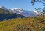 Location vacances Kazanlak - Incredible Cabin Getaway with Indoor and Outdoor Fireplaces in Selishte, Bulgaria-2