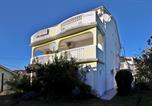 Location vacances Lopar - Apartments with parking space Lopar, Rab - 21732-1