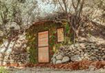 Location vacances Kerak - Hobbit village-2