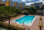 Location vacances Las Palmas de Gran Canaria - Apartment Abora Garden with terrace, pool, extensive gardens and free parking-1
