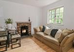 Location vacances  Gare de Crewe - The Coach House-4