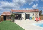 Location vacances Ginestas - Cozy Home In Ginestas With Wifi-1