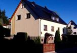 Location vacances Schneeberg - Ferienhaus Günther-1