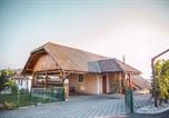Location vacances  Slovénie - Holiday home in Mirna Kranjska Krain 36158-1