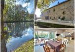 Location vacances  Mayenne - Le Moulin de Gratte Sac-1