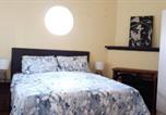 Location vacances Soccer city - Tita comfortable home-1