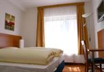 Location vacances   La cathédrale Saint-Rupert - Evido Rooms-2