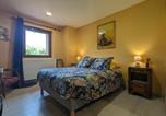 Hôtel Saint-Nabord - Chambre climatisée avec salle d'eau privative et accès jardin - Fr-1-589-664-1