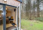Location vacances  Gare de Mansfield - Sherwood Pines - Family Pod 1-2