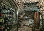 Location vacances Loro Ciuffenna - 1800s Stone House With Hot Tub And River Access-3