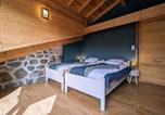 Location vacances Auvergne - Gîte confortable près de la Cascade de la Beaume avec terrasses et parking privatif - Fr-1-582-30-3