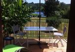 Location vacances Trémolat - Évasion en Dordogne: Maison au bord de l'eau avec parking privé - Fr-1-616-413-2