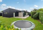 Location vacances Juelsminde - Four-Bedroom Holiday Home In Juelsminde-2