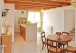 Location vacances Cornillon - Beautiful Home In St-André-Dolérargues-3