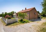 Location vacances Lišane Ostrovičke - Family friendly house with a swimming pool Benkovac, Zagora - 25209-2