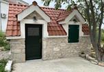 Location vacances Okrug - House Little Flower-3