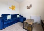 Location vacances Inverness - 1 Bdr Apartment At Caledonia Luxe Stays Short Lets & Serviced Accommodation Inverness-1