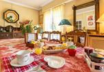 Hôtel Saulges - Maison familiale au cœur d'une forêt centenaire avec piscine et proche du Zoo de la Flèche - Fr-1-410-395-4