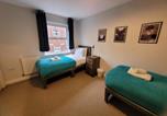 Location vacances  Gare de Swindon - Hebden - Spacious Home - Garden - Free Parking-2