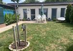 Location vacances Révfülöp - Holiday Home Beachfront in Balatonboglar 54818-3