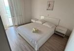 Location vacances  Paklenica - Apartmani Krapić-2