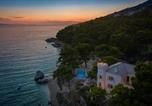 Location vacances Pučišća - Luxury beachfront Villa Sea Palace with pool & spa near Omiš-3