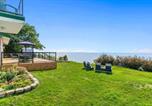 Location vacances London - Bayfield Lakefront Retreat • Hot Tub • Sunset View-3