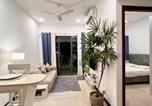 Location vacances Colombo - Colombo Skyline Luxury Apartments at Tri-Zen - Pool and Amazing City Views-2