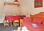 Location vacances Risoul - Appartement 2p 6 couchages, proche pistes, balcon, parking, animaux Ok - Fr-1-330-226-1