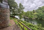 Location vacances Le centre nature de Botrange - Domaine Heyen - Lakefront Cottage with Spacious Garden-4