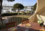 Location vacances  Gard - Bel appart 2 pièces 5 pers - Port Camargue - Fr-1-731-125-1