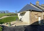 Location vacances Ceaucé - Charmante maison rénovée avec terrasse privée et jardin - Fr-1-497-159-1