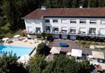 Hôtel Meurthe-et-Moselle - Logis Hotel Maison Carrée Restaurant O Carré dart-2